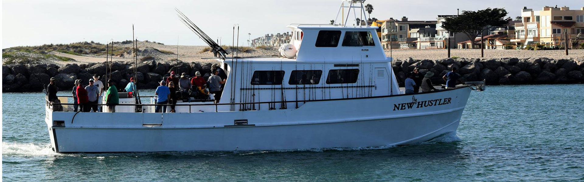 Hooks Sportfishing vessel 'New Hustler' moves through the harbor