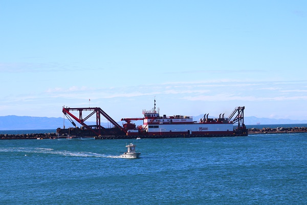 Dredging of the Channel Islands Harbor